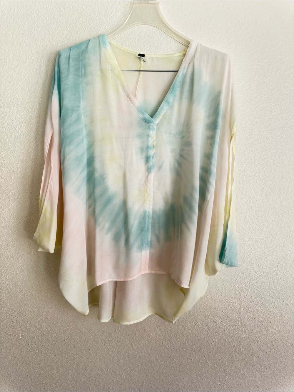 Young, Fab & Broke Boho Chic Pastel Tie-Dye Top Light Blue & Pale Pink Sz Large